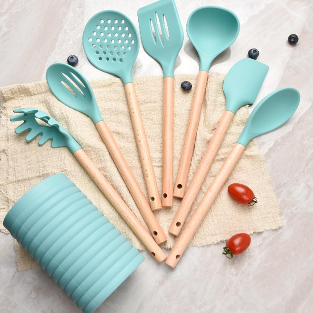 7pcs Kitchen Silicone Cooking Utensil Set Non-stick Spatula Wooden Handle Heat Resistant Cooking Accessories Kitchen Tools