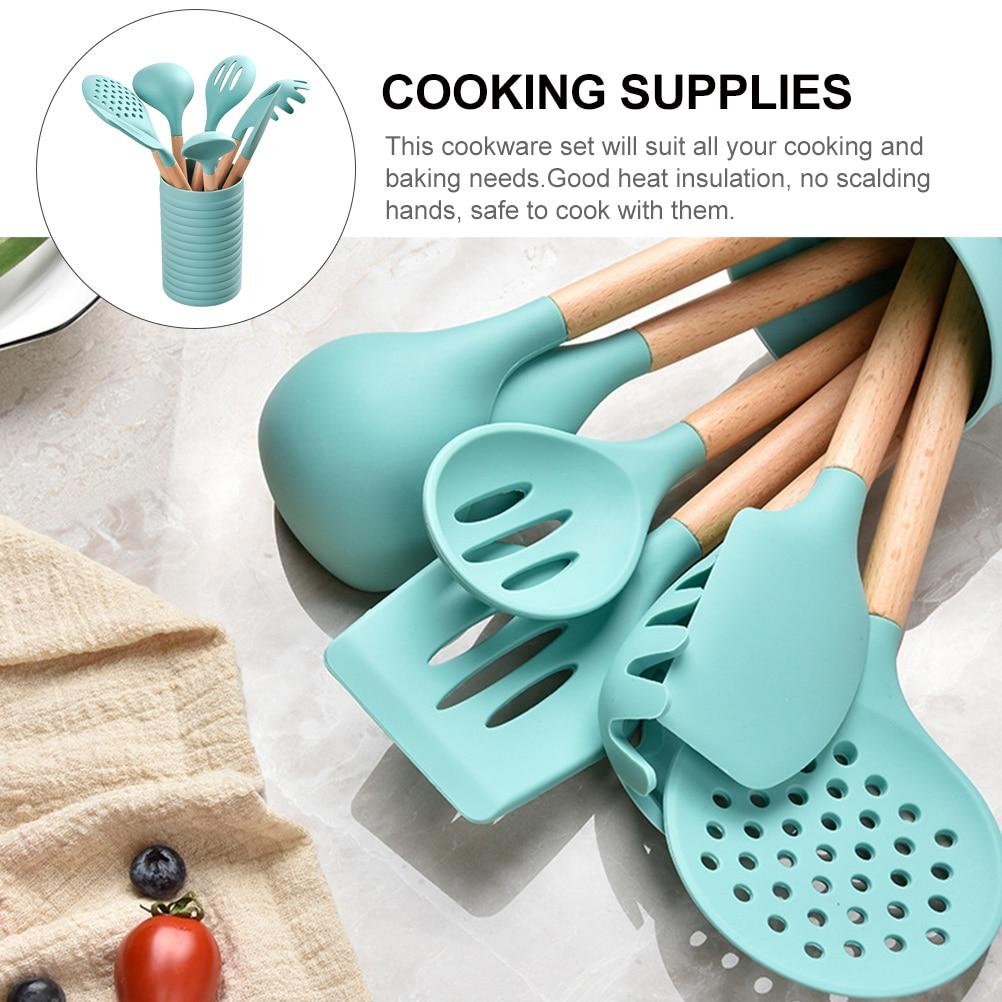 7pcs Kitchen Silicone Cooking Utensil Set Non-stick Spatula Wooden Handle Heat Resistant Cooking Accessories Kitchen Tools