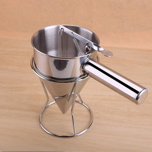 Stainless Steel Piston Funnel with Support for Sauce Cream Dosing Funnel for Sauce Fish Ball Funnel Kitchen Tool WJ817